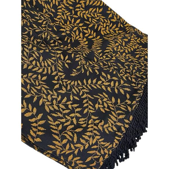 Made in USA Ivy Vine Woven Throw Blanket Tapestry Damask Black Gold 50x 60" NEW - Picture 7 of 9
